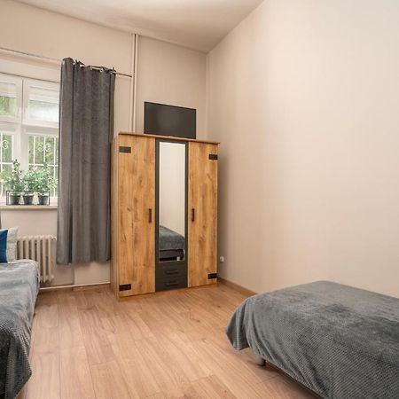 As Home 8-Osobowy Apartament W Rynku Breslavia Esterno foto